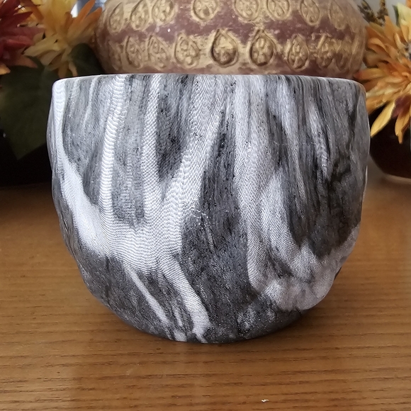 EUC 4 Small ceramic succulent planters various colors - Picture 3 of 7